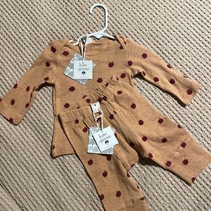 NWT Kate Quinn Pointelle Apple Set